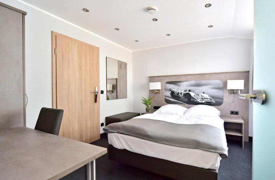 Gt3 Hotel Honerath Εξωτερικό φωτογραφία